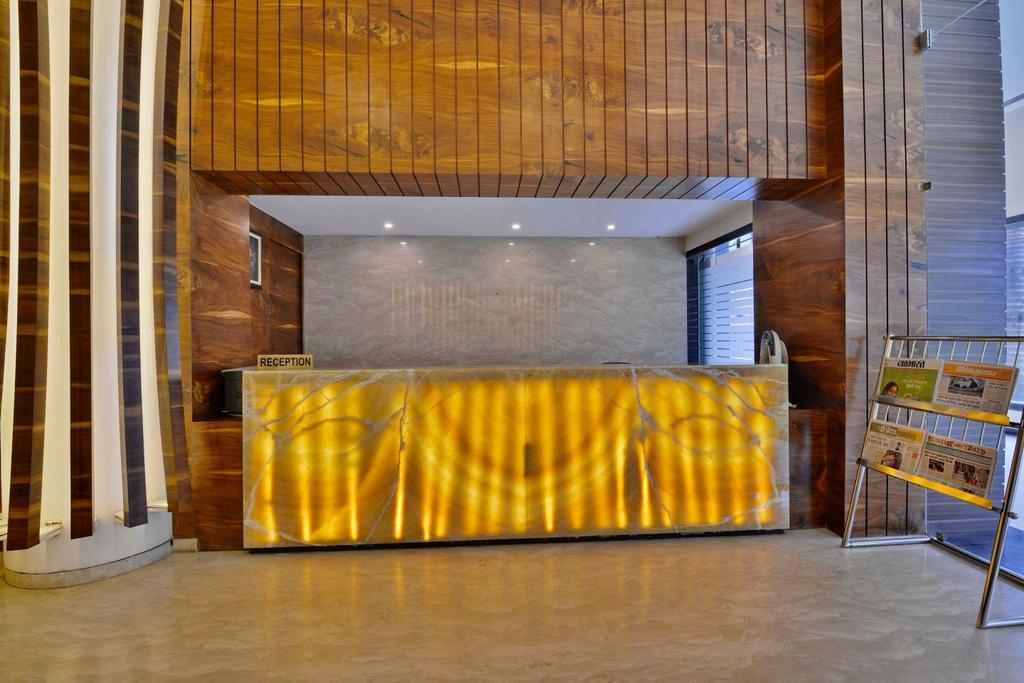 Hotel Silver Oak Bilāspur Dış mekan fotoğraf
