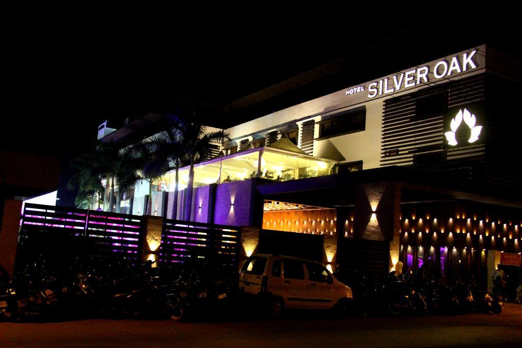 Hotel Silver Oak Bilāspur Dış mekan fotoğraf