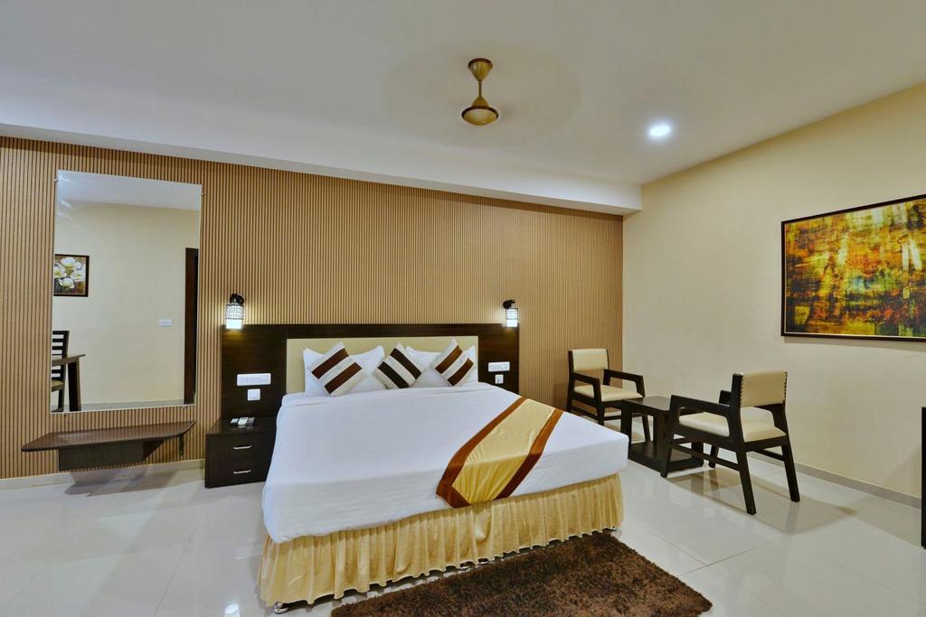 Hotel Silver Oak Bilāspur Dış mekan fotoğraf