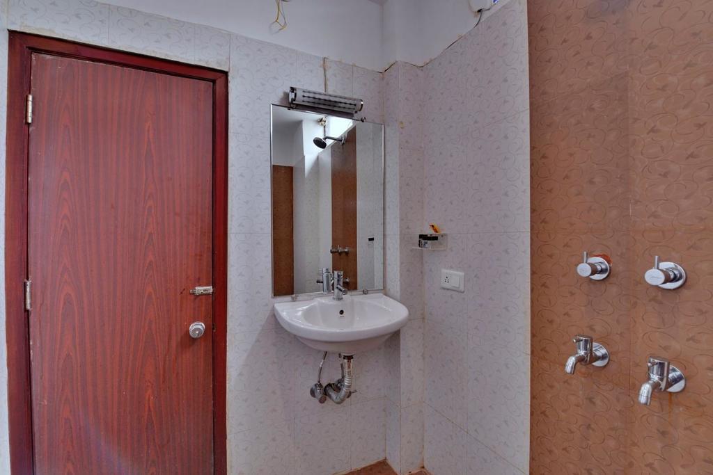 Hotel Silver Oak Bilāspur Dış mekan fotoğraf